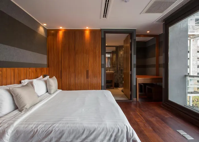 Hotel Luxx Langsuan - Sha Bangkok