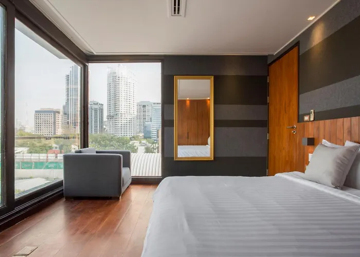 Luxx Langsuan - Sha Hotel