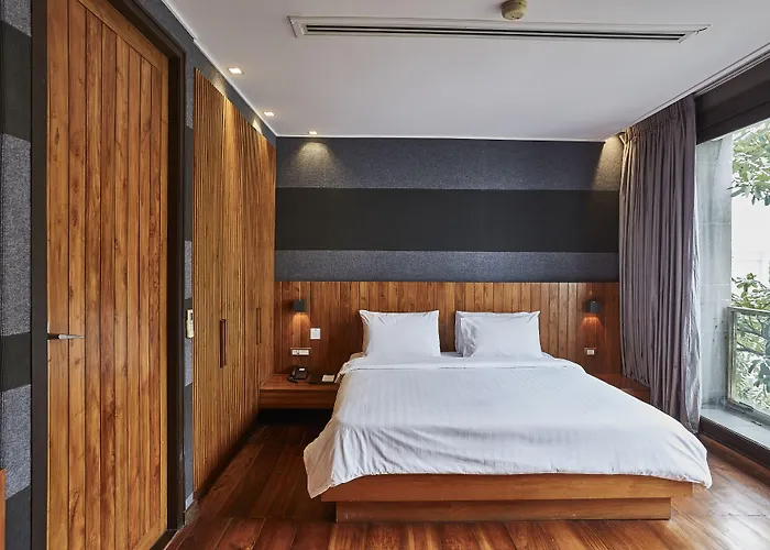 Luxx Langsuan - Sha Hotel Bangkok