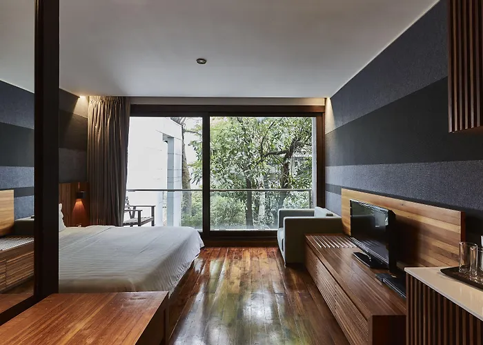 Luxx Langsuan - Sha Hotel Bangkok