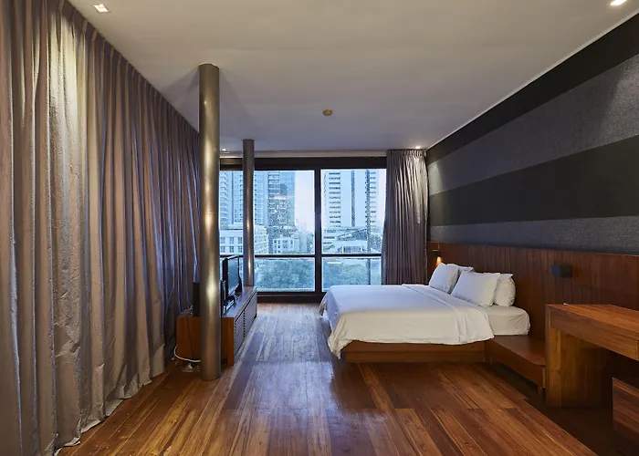 Luxx Langsuan - Sha 4* Bangkok