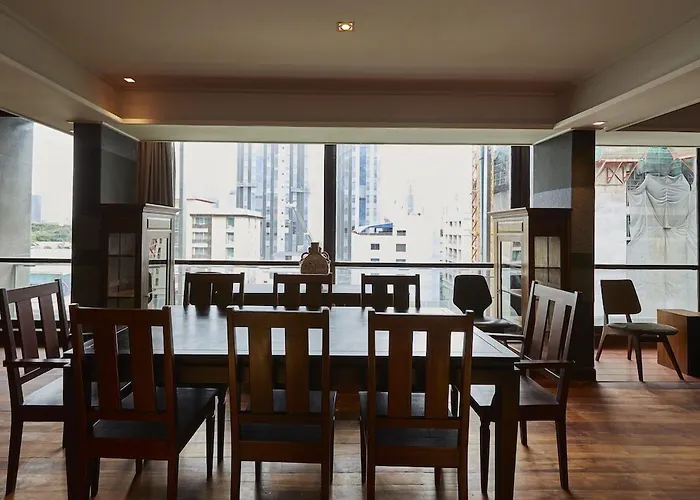 Luxx Langsuan - Sha 4*