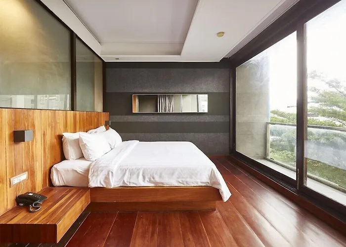 Hotel Luxx Langsuan - Sha 4*
