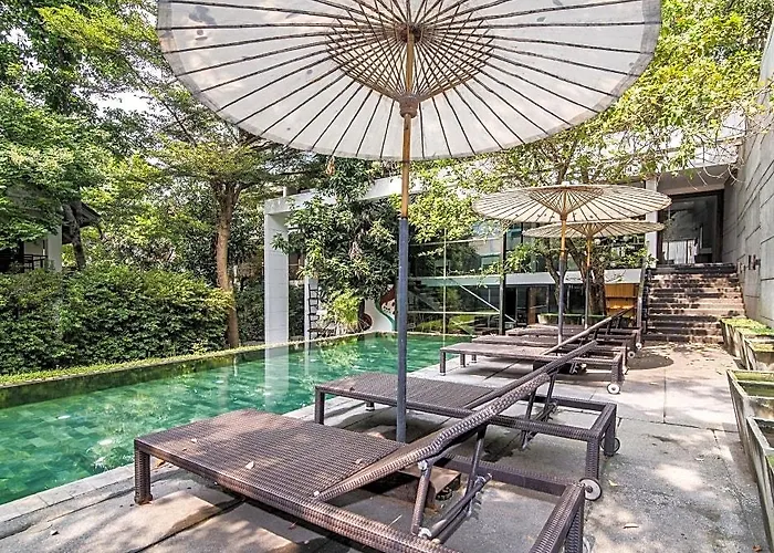 Luxx Langsuan - Sha Hotel