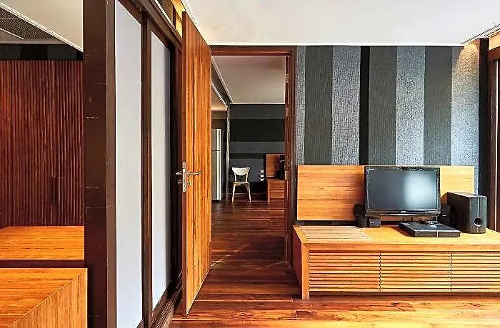 Hotel Luxx Langsuan - Sha