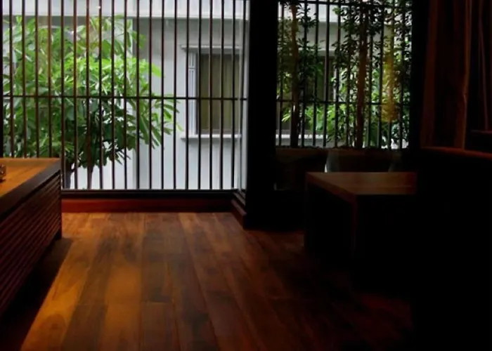 فندق Luxx Langsuan - Sha 4*