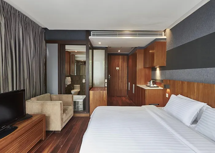 Luxx Langsuan - Sha 4* Bangkok