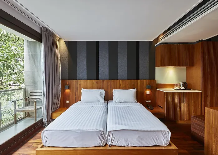 Luxx Langsuan - Sha 4* Bangkok